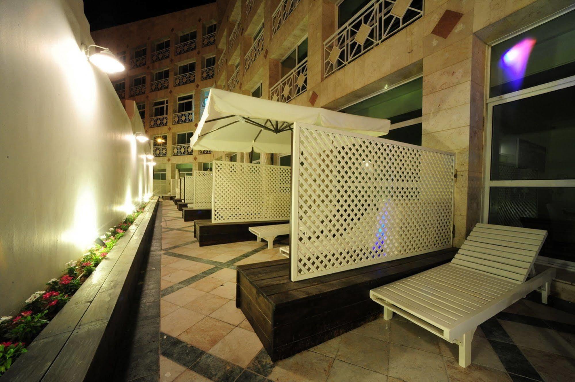 Be Unique Hotel - Drinks Included 埃拉特 外观 照片
